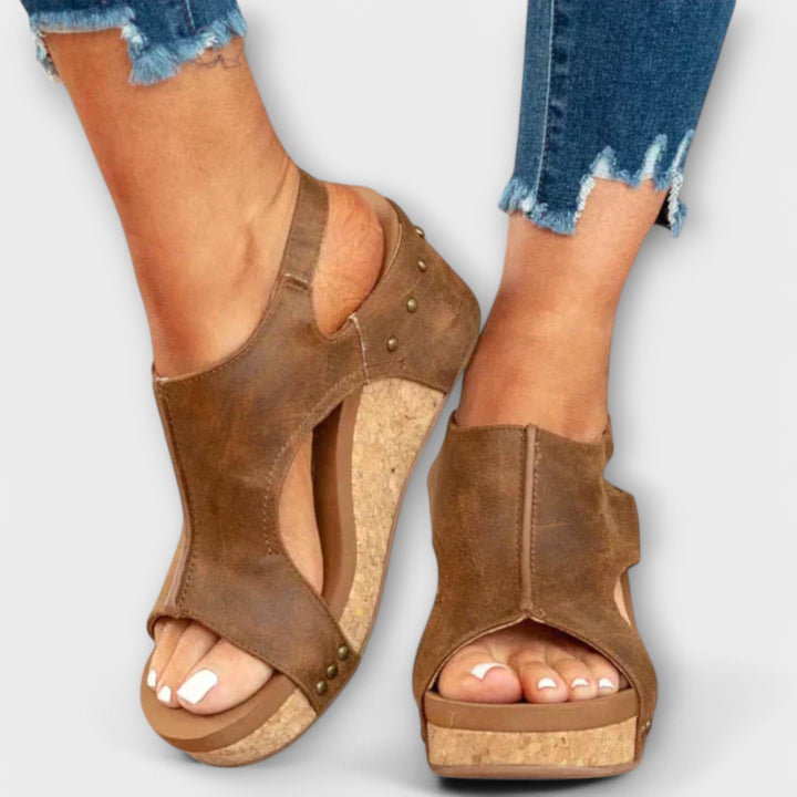 Lina – Orthopedic Wedge Shoes