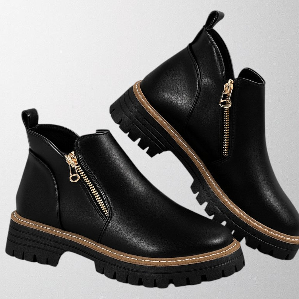 Olivia – Trendy ankle boots in black PU leather for women