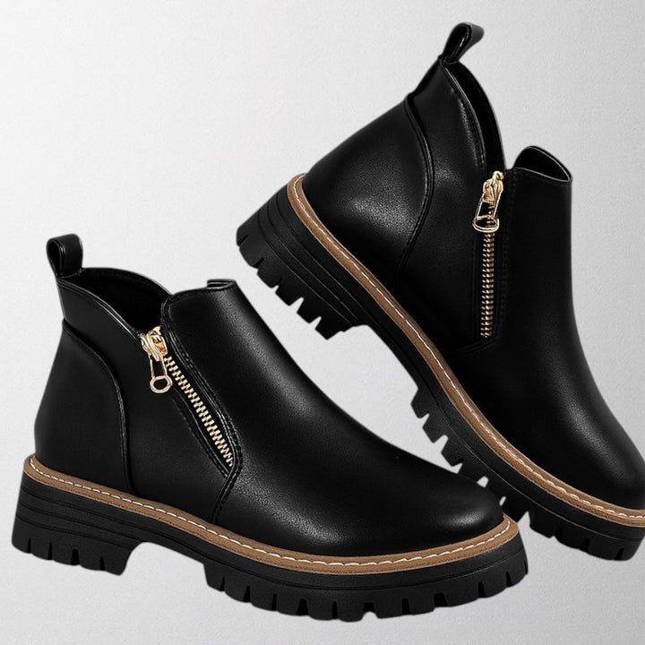 Olivia – Trendy ankle boots in black PU leather for women