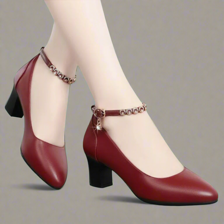 Zymara | Pumps in Premium Patent Leather for Your Office Style