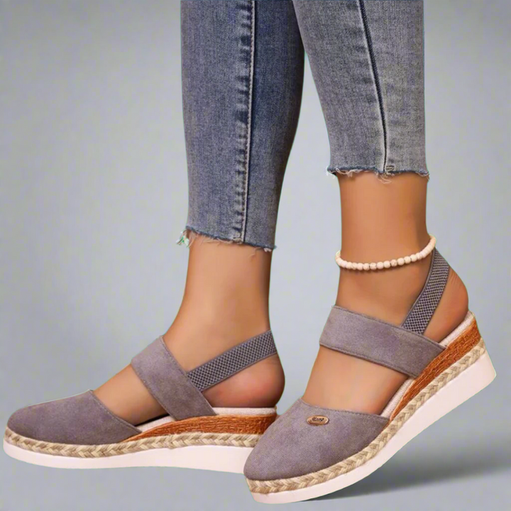 Gitta | Plus-Size Wedge Sandals for Women – Comfortable and Versatile
