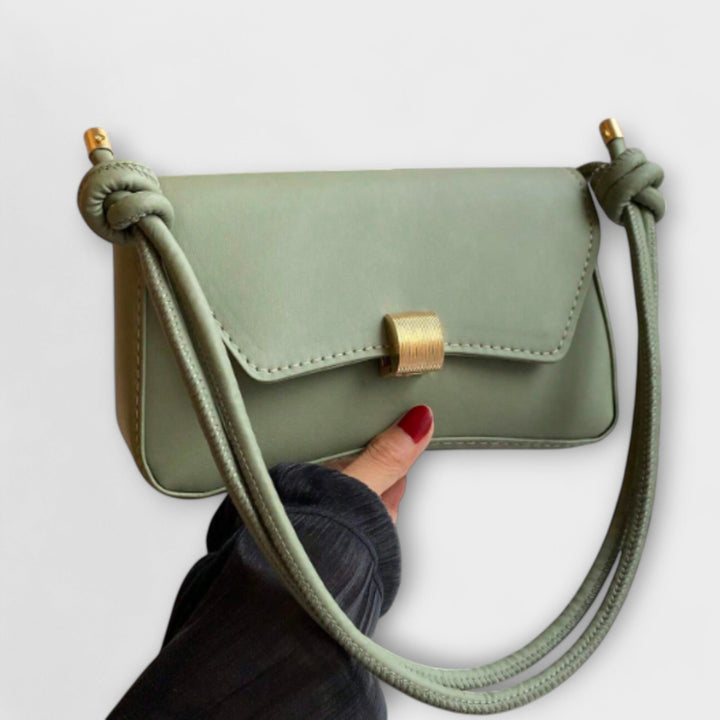 Cécile. - Vintage Flap Bag