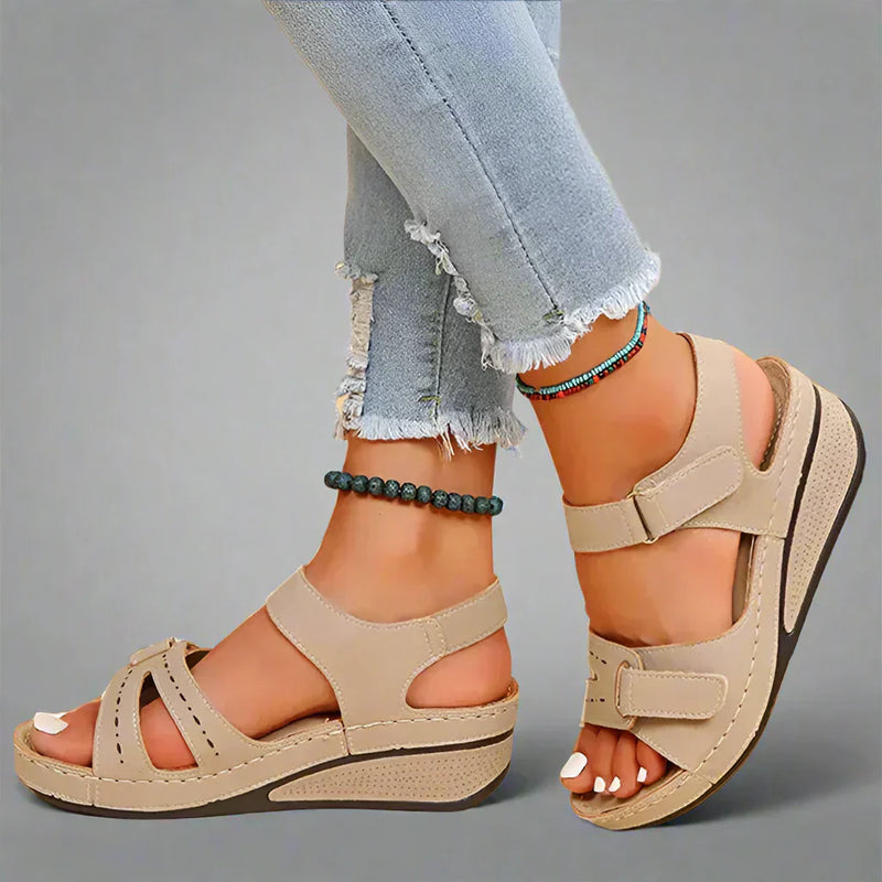 Benigna | Comfortable Sandals for Pain-Free Steps