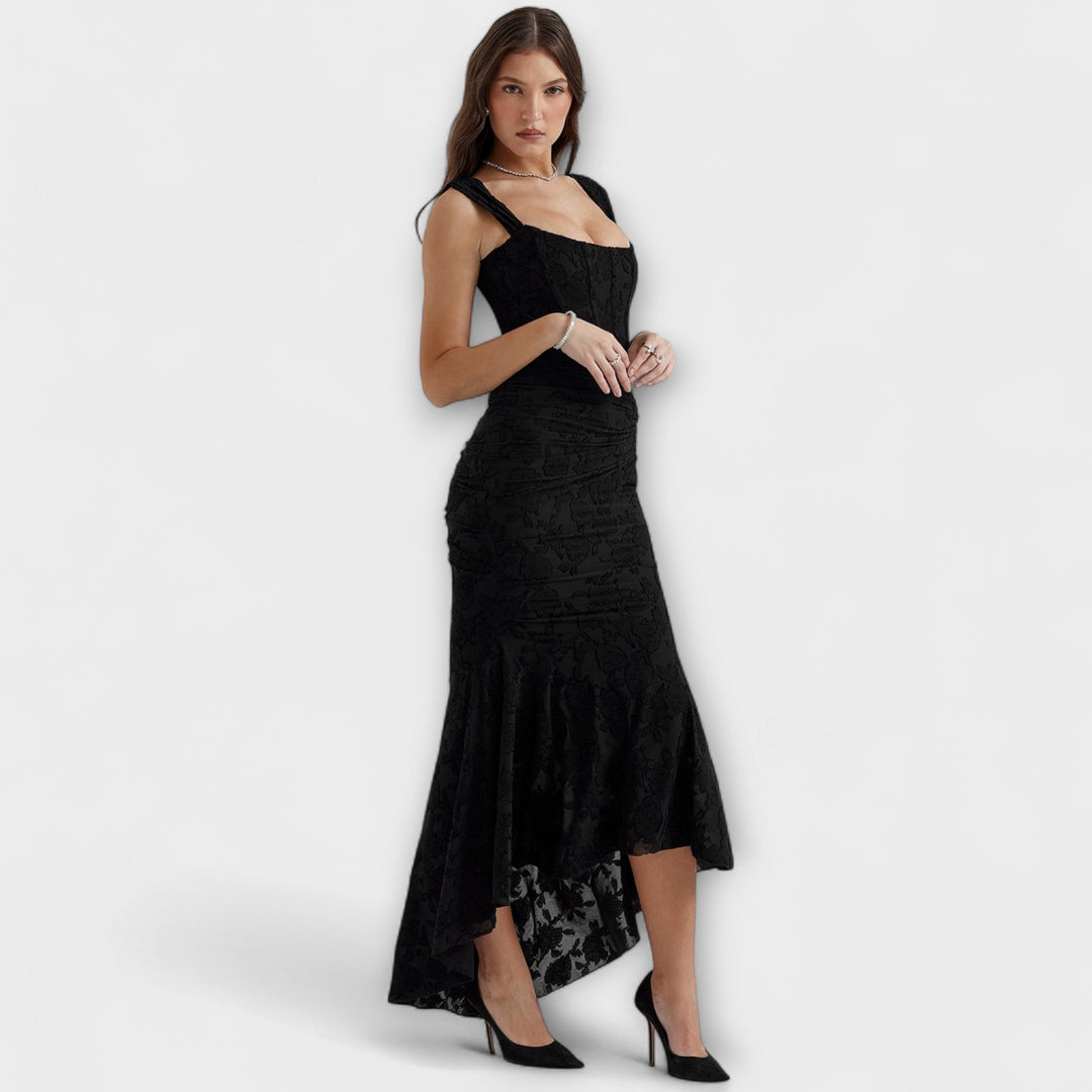 Renske – Long Dress with Elegant and Refined Corset