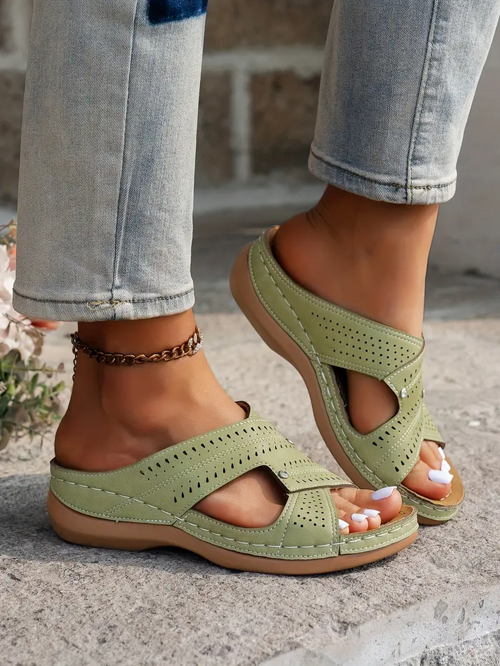 Claudia® - Orthopaedic Sandals | Premium Edition